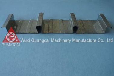 Produtos formados galvanizados do rolo de aço da plataforma do piso de aço 0.4mm - 0.8mm