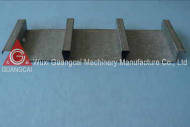 Produtos formados galvanizados do rolo de aço da plataforma do piso de aço 0.4mm - 0.8mm