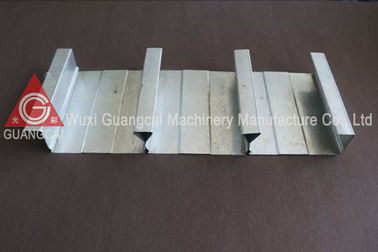 Produtos formados galvanizados do rolo de aço da plataforma do piso de aço 0.4mm - 0.8mm