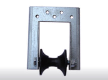 3/4", 1" galvanizaram o suporte do tubo dos sistemas da protecção da estufa da chapa de aço com a única roda plástica