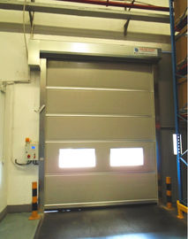 Porta deslizante industrial de alta velocidade, porta de segurança de linha de produção.