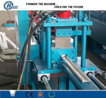 Eficiência rolo do parafuso prisioneiro do metal de 0,4 - de 1.2mm que forma a máquina para a trilha de aço clara